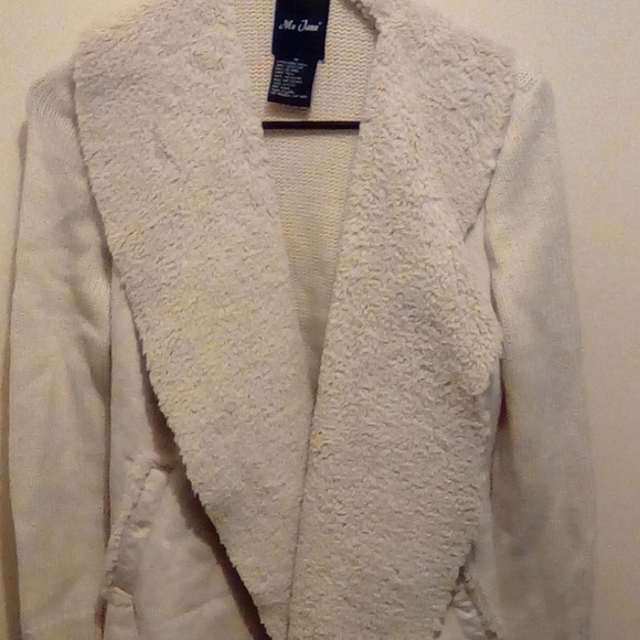 Womens light throw over sweater for fall/winter - Picture 1 of 1